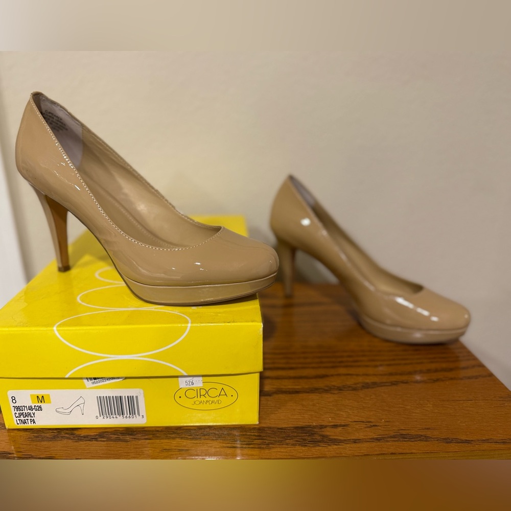Circa By Joan & David Pearly Light Patent Heels/ Size 8